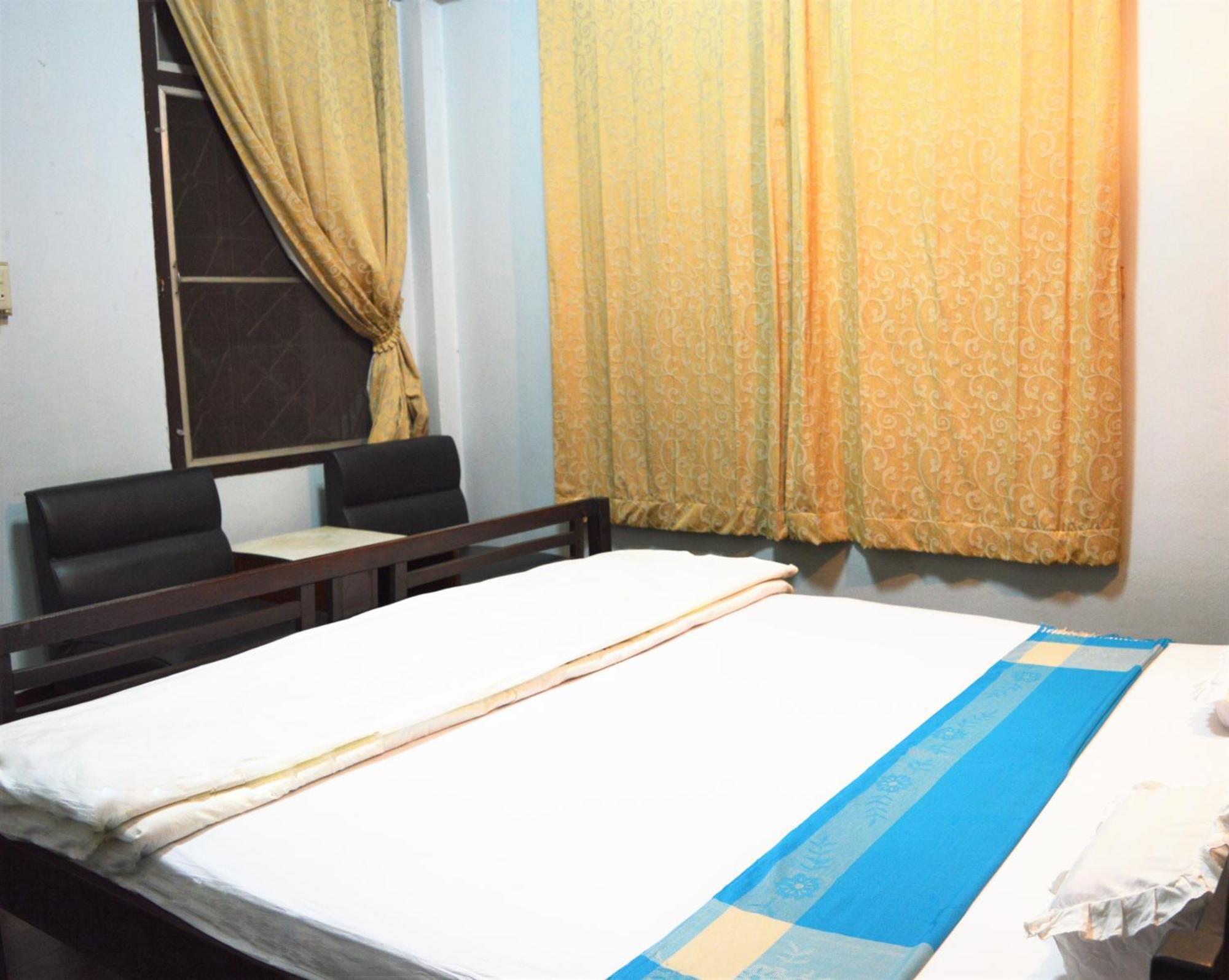 28 Rachabutr Hostel Ubon Ratchathani Oda fotoğraf