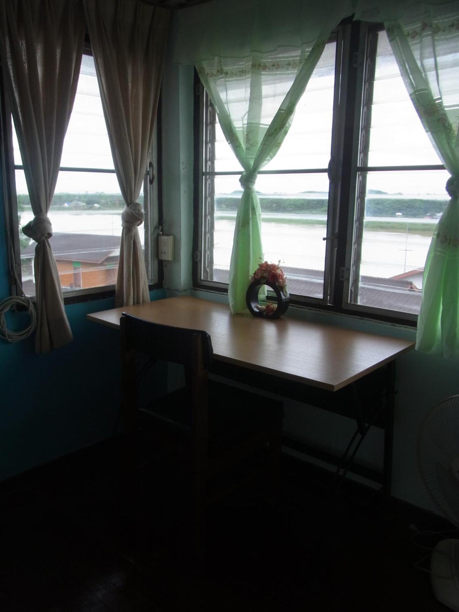 28 Rachabutr Hostel Ubon Ratchathani Oda fotoğraf