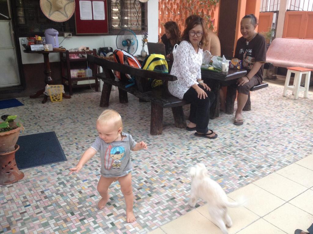 28 Rachabutr Hostel Ubon Ratchathani Dış mekan fotoğraf