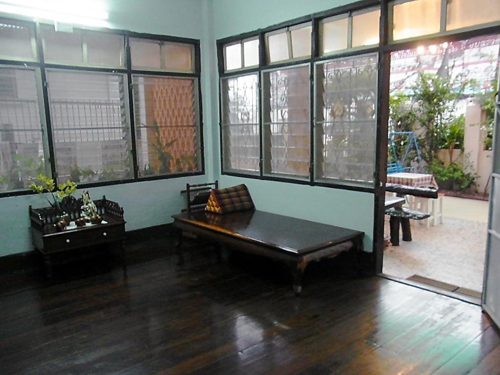 28 Rachabutr Hostel Ubon Ratchathani Dış mekan fotoğraf