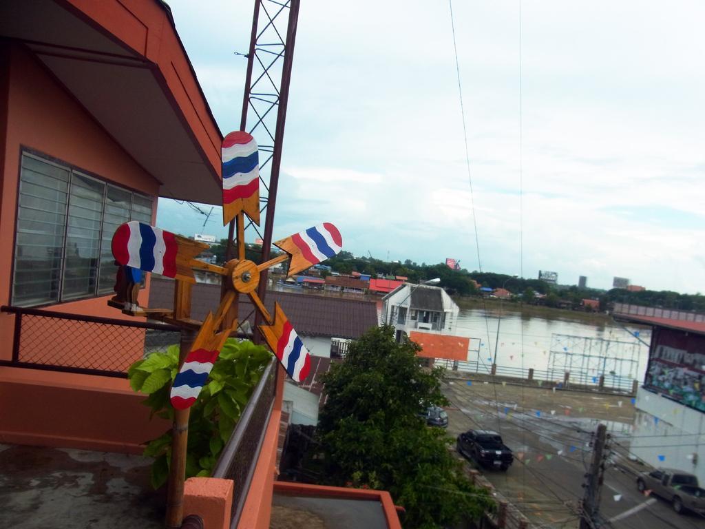 28 Rachabutr Hostel Ubon Ratchathani Dış mekan fotoğraf